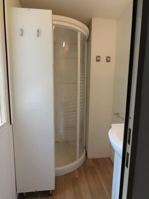 Mobile Home 6-Pers Camping Lei Suves-Cotes D'Azur-Including Airco 로크부른수르알젠스 외부 사진
